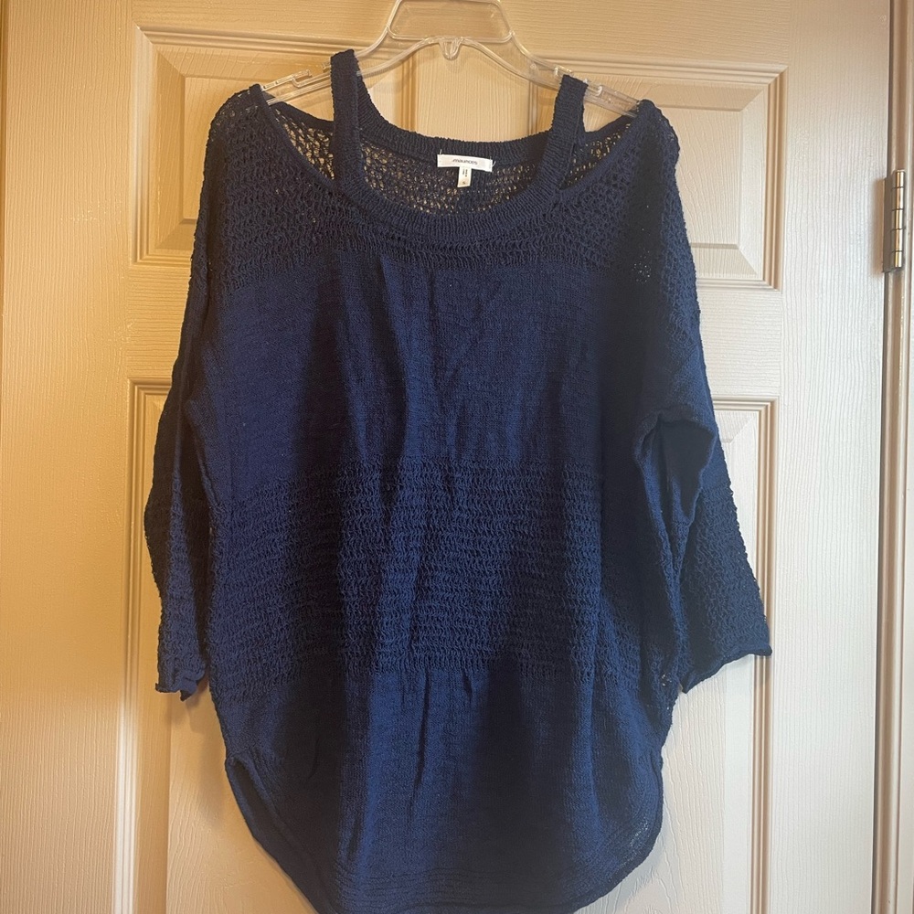 Maurices‎ Deep Blue “See Thru” Knit Top w/Subtle Cold Shoulder/Strap, Size Small